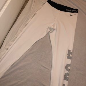 White Nike Leggings